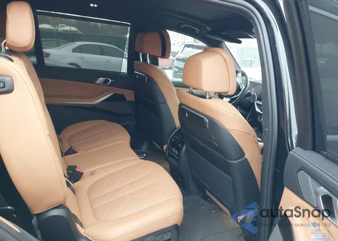 2024 BMW X7 xDrive40I из США, поврежденный, VIN 5UX23EM06R9V04924